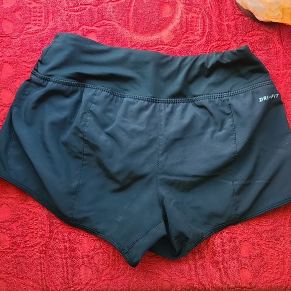 Nike dri-fit running shorts - Picture 3 of 6
